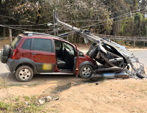 GRAVE ACIDENTE NA ENTRADA DO BAIRRO SANTA CECÍLIA EM ESMERALDAS