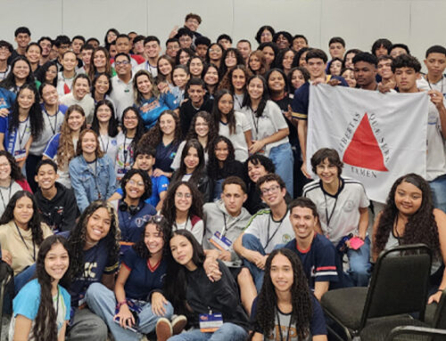 JOVENS MINEIROS SE PREPARAM PARA INTERCÂMBIO INTERNACIONAL