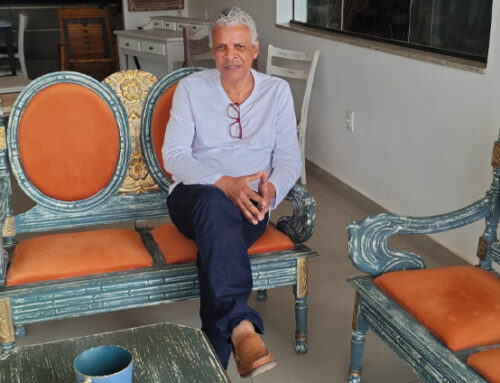O TALENTO DE CÉSAR RODRIGUES UM ARTISTA QUE DÁ NOVA VIDA A MÓVEIS ANTIGOS
