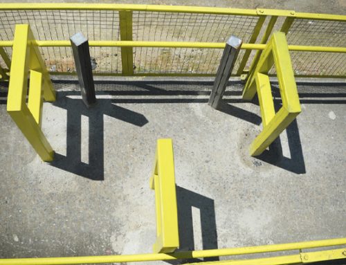 TRAVA-MOTOS SÃO INSTALADOS NA BR-040